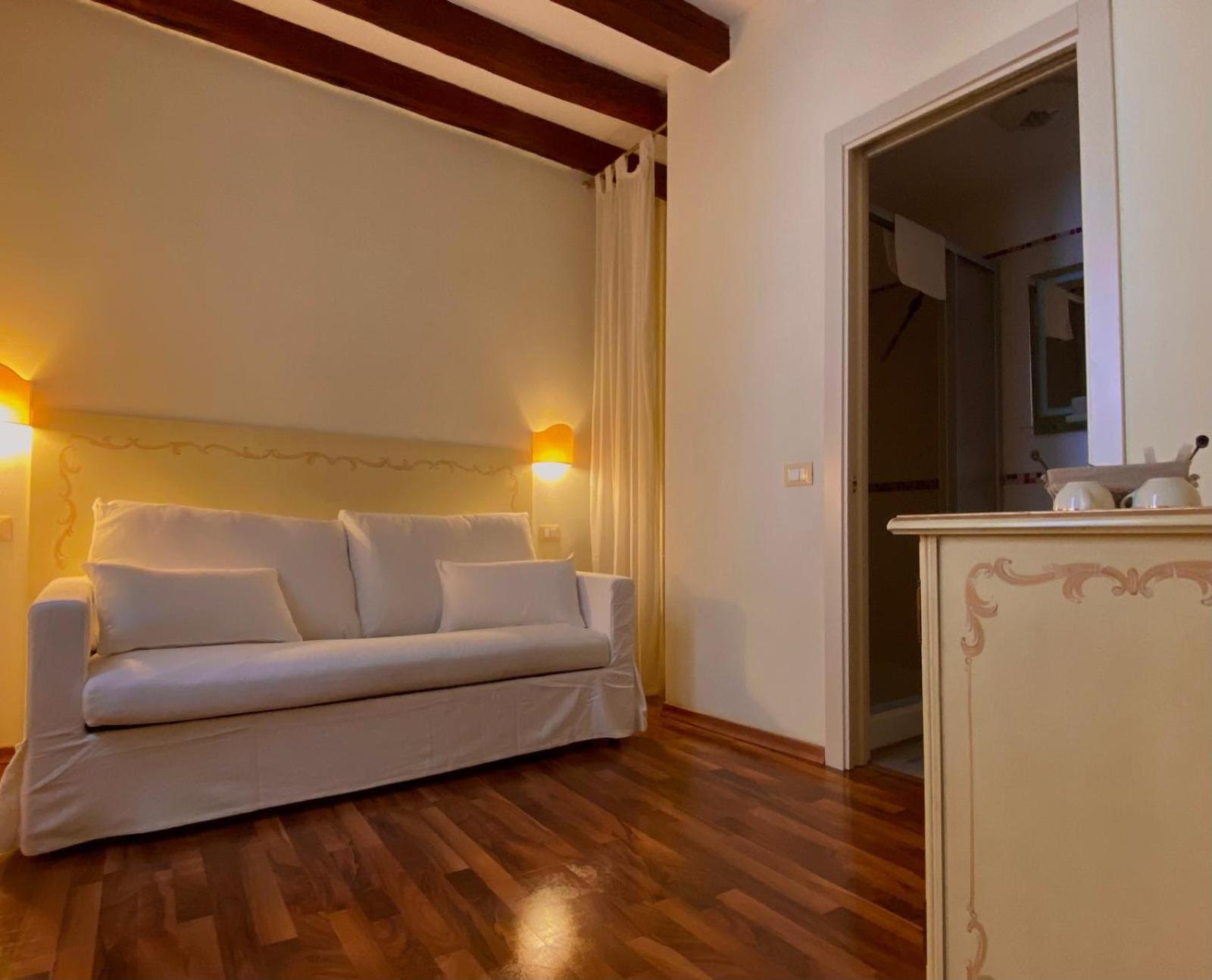 Casa Vacanze Angolo 'Sconto 베니스 외부 사진