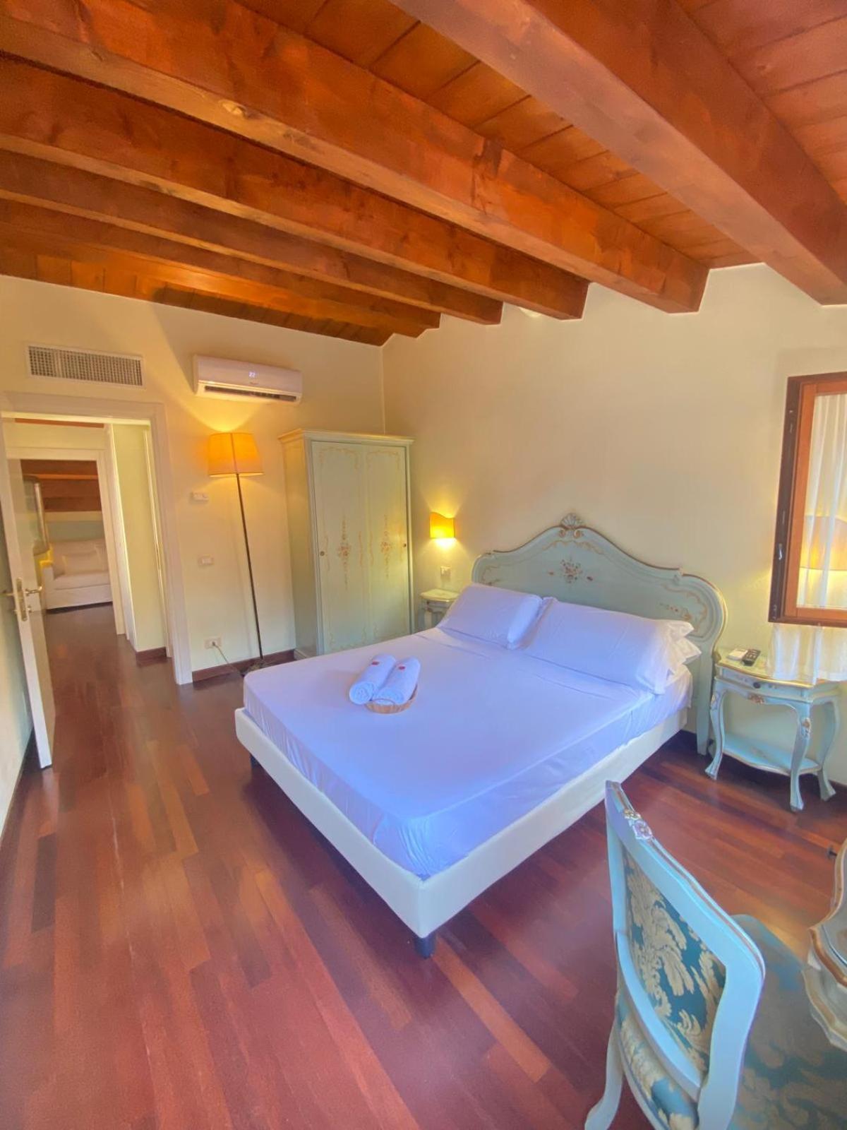 Casa Vacanze Angolo 'Sconto 베니스 외부 사진