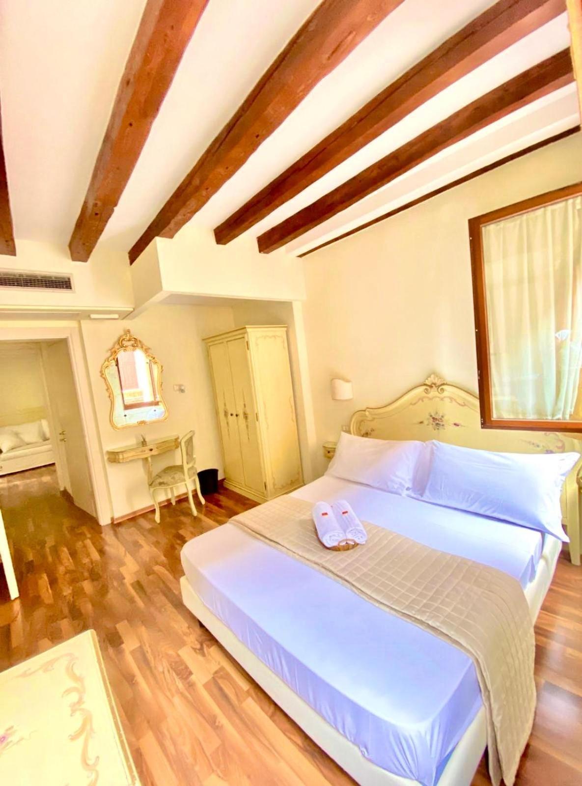 Casa Vacanze Angolo 'Sconto 베니스 외부 사진