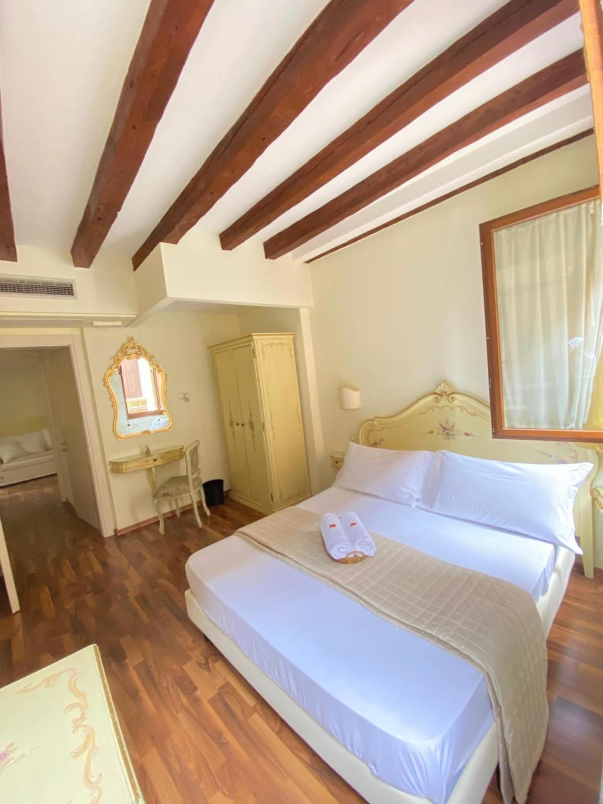 Casa Vacanze Angolo 'Sconto 베니스 외부 사진