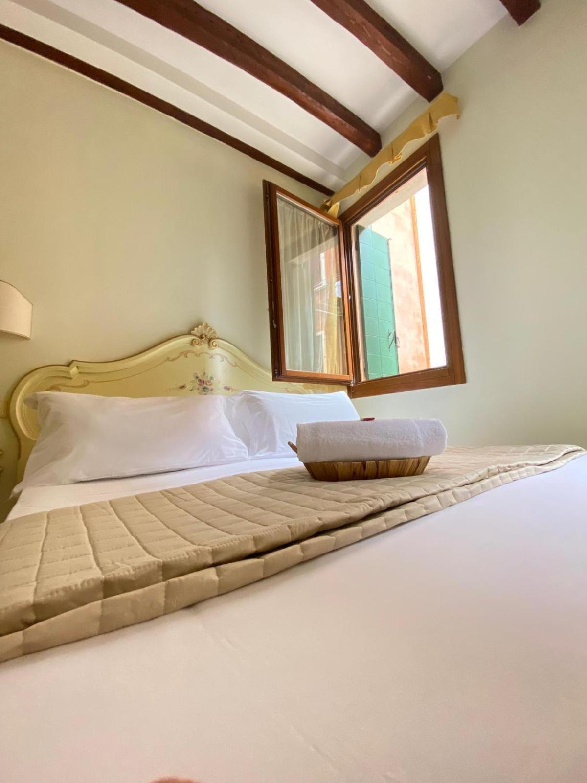 Casa Vacanze Angolo 'Sconto 베니스 외부 사진